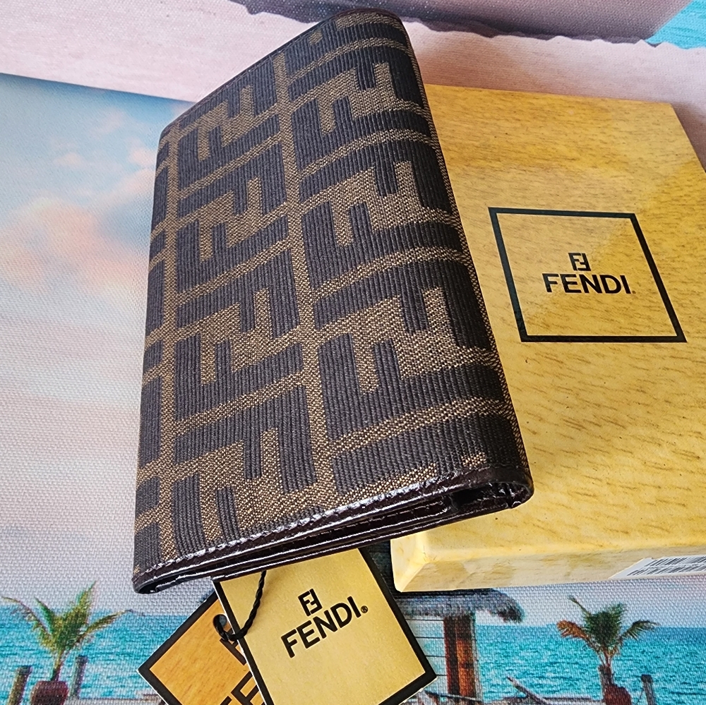 Authentic Fendi Zucca short Trifold wallet - Picture 4 of 14
